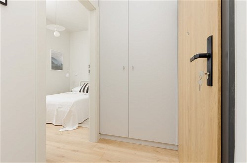 Foto 45 - Bright Two Bedroom Apartment by Renters