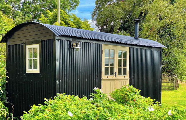 1 Bed Glamping Hut - Firepit, Fireplace, Views - Foto 19