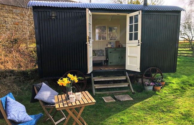 1 Bed Glamping Hut - Firepit, Fireplace, Views - Foto 1