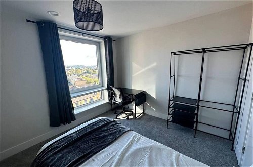 Foto 3 - Cosy, Comfy 2 Bed Apartment Canary Wharf