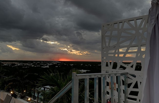 Level luxury condos - Photo 60