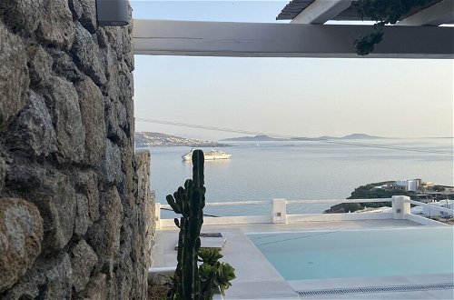 Foto 39 - Mykonian Luxury Villa Azure w View Pool