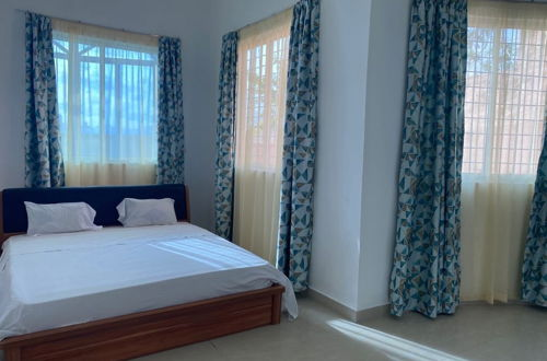 Foto 3 - Lux Suites Mkomani Beachfront Apartment