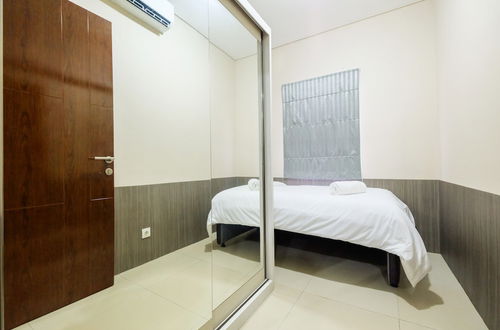 Photo 6 - Modern 2BR Northland Apartment near Ancol