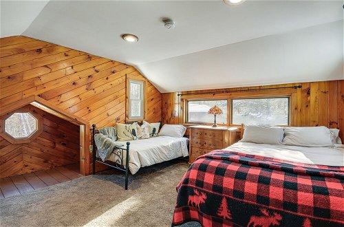 Foto 12 - Cozy Cabin Between Stratton Resort & Mount Snow