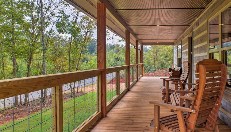 Foto 1 - Summerville Getaway w/ Deck + On-site Creek