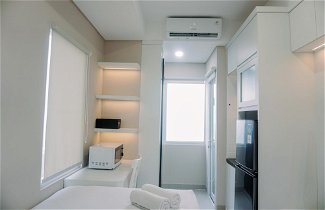 Photo 2 - Cozy Stay Studio (No Kitchen) Apartment At B Residence