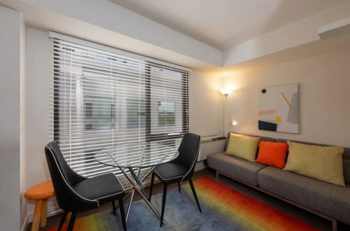 Photo 4 - Well Located 1bed Unit in Near Albert Park w/ Gym