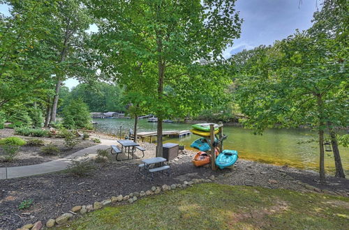 Photo 33 - Bankhead Lodge by Avantstay Waterfront Log Cabin