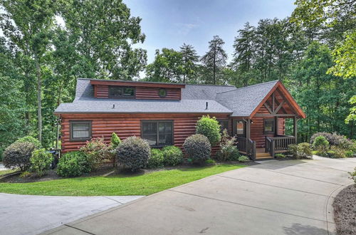 Photo 27 - Bankhead Lodge by Avantstay Waterfront Log Cabin