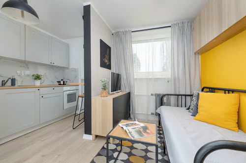 Photo 2 - Yellow and Grey Studio by Renters