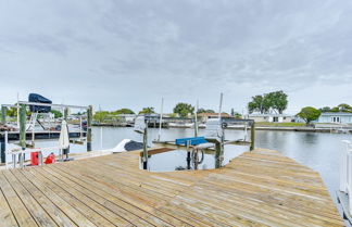 Foto 2 - Family-friendly Holiday Townhome With Boat Dock