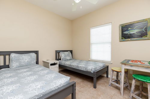 Photo 10 - Cozy 2 Bedroom, Monthly Rates, Pets & Pool