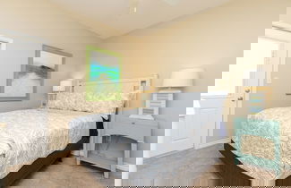 Foto 2 - Cozy 2 Bedroom, Monthly Rates, Pets & Pool