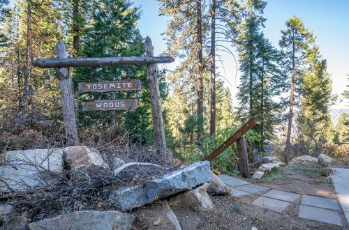 Photo 22 - Yosemite Woods - Charming Upper Unit in Ynp