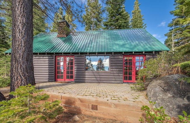 Authentic & Stylish Cabin in Lake Tahoe by Sierra Getaways - Foto 25