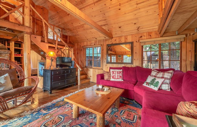Authentic & Stylish Cabin in Lake Tahoe by Sierra Getaways - Foto 15