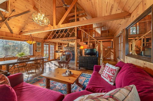 Foto 12 - Authentic & Stylish Cabin in Lake Tahoe by Sierra Getaways