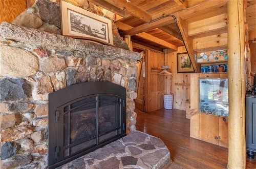 Photo 23 - Authentic & Stylish Cabin in Lake Tahoe