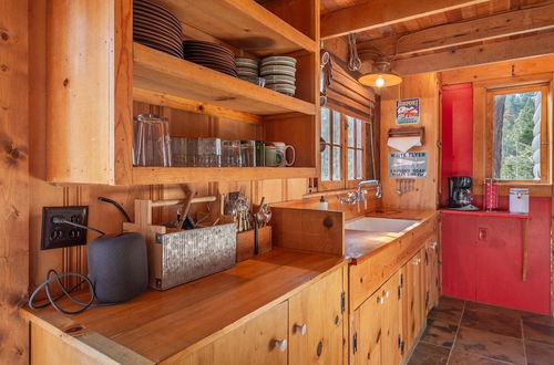 Photo 9 - Authentic & Stylish Cabin in Lake Tahoe by Sierra Getaways