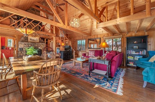 Foto 14 - Authentic & Stylish Cabin in Lake Tahoe