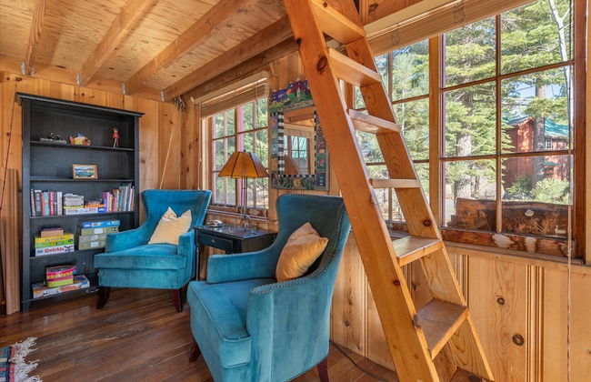 Authentic & Stylish Cabin in Lake Tahoe by Sierra Getaways - Foto 11