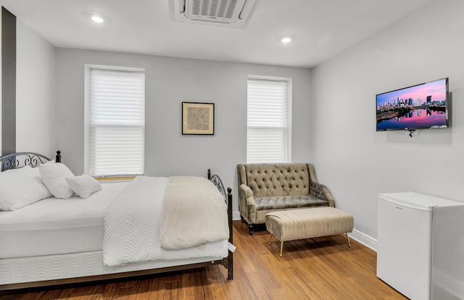 Fairmount Paradise W Oxford St 1BR Haven - Photo 1