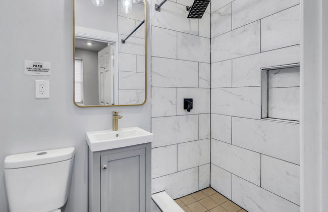 Fairmount Paradise W Oxford St 1BR Haven - Photo 11