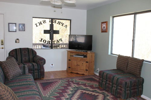 Photo 8 - Moonridge Den- One Bedroom