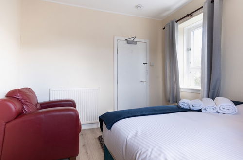 Photo 2 - Novelty Suites - Powis Circle