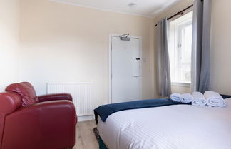 Photo 2 - Novelty Suites - Powis Circle