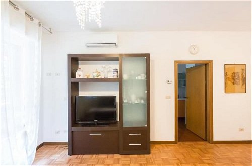Photo 27 - Bolognina Central Apartment