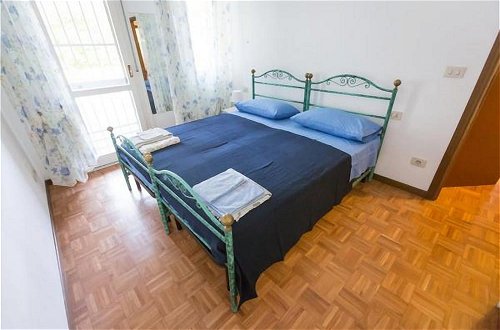 Photo 2 - Bolognina Central Apartment