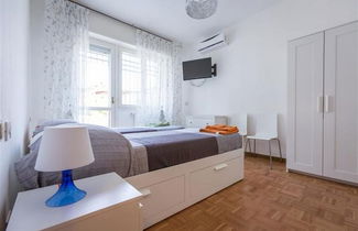 Photo 1 - Bolognina Central Apartment