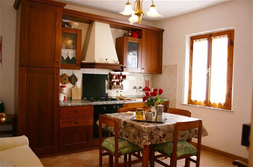 Photo 10 - Wonderful Private Villa With Private Pool, TV, Pets Allowed and Parking, Close to Montepulciano