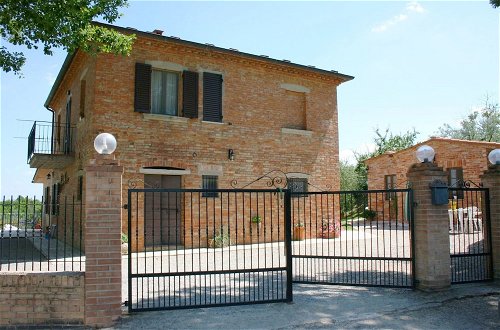 Photo 32 - Wonderful Private Villa With Private Pool, TV, Pets Allowed and Parking, Close to Montepulciano