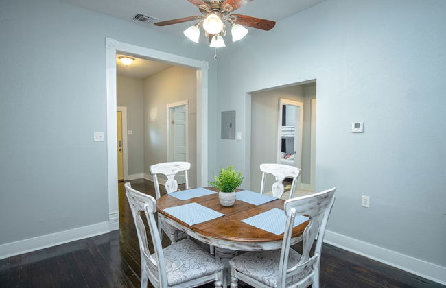 Stunning 2br/1ba Historic Pad Few Steps Downtown - Foto 7