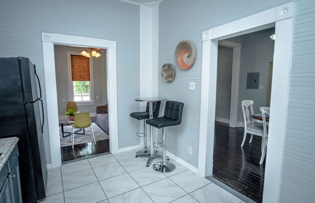 Stunning 2br/1ba Historic Pad Few Steps Downtown - Foto 10