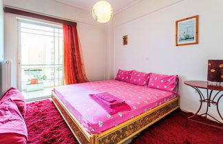 Photo 2 - Bright Comfy Flat near Beach & City Center