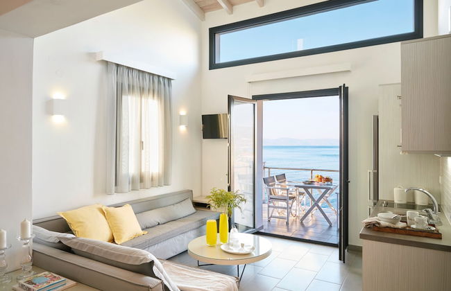 Eleia Seafront Rooms & Villas - Foto 17