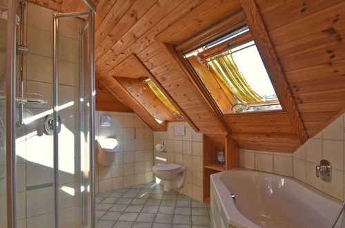 Photo 18 - Wooden Holiday Home With Sauna