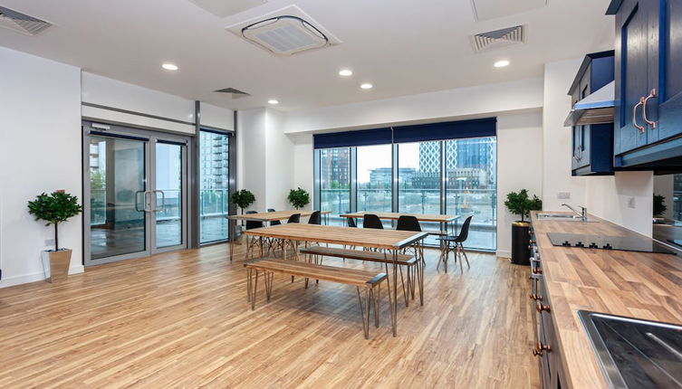 Photo 1 - Harbour City Apartments