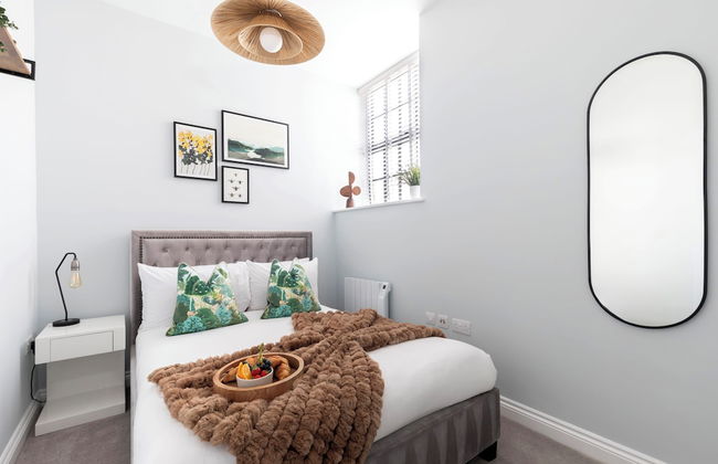 Elliot Oliver - Stylish 2 Bedroom Town Centre Apartment - Foto 2
