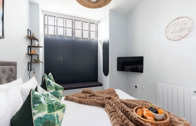 Elliot Oliver - Stylish 2 Bedroom Town Centre Apartment - Foto 3
