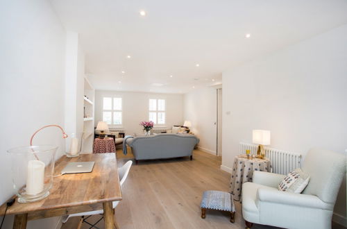 Foto 3 - Contemporary and Bright 3 Bedroom House in a Residential Area of Clapham