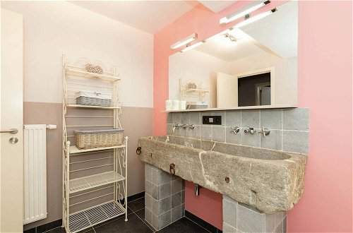 Photo 17 - Magnificent Character Cottage with Spa Tub near Marche-en-Famenne