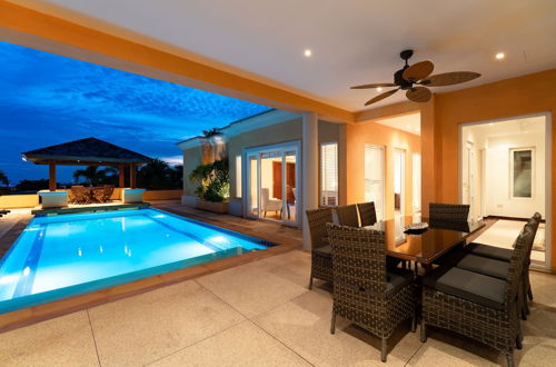 Photo 14 - Sunset View Luxury Pool Villa