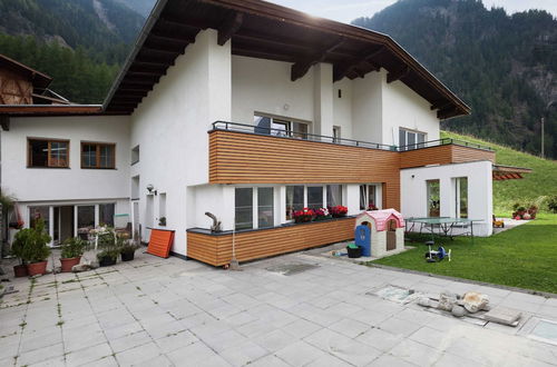 Photo 15 - Spacious Apartment in Längenfeld near Ötz Valley Alps