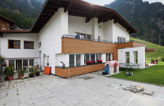 Foto 1 - Spacious Apartment in Längenfeld near Ötz Valley Alps