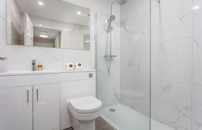 Marlborough Court - Donnini Apartments - Photo 11